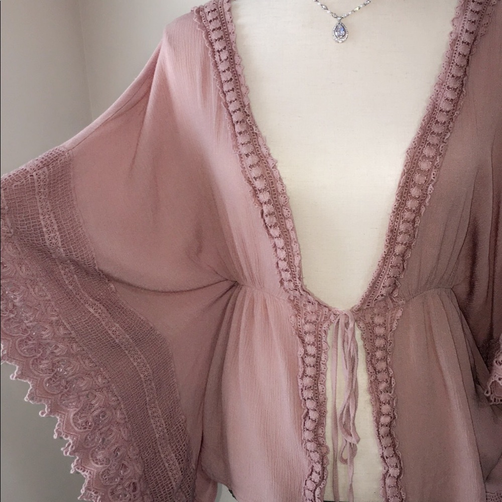 Excellent Batwing boutique wrap.